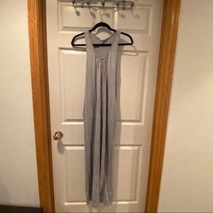 Splendid gray maxi with pockets!